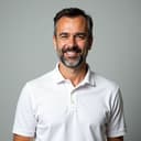 Tom, propriétaire d’un atelier de réparation automobile, partage son expérience avec Carsu – logiciel de gestion d’atelier utilisé par les garages.